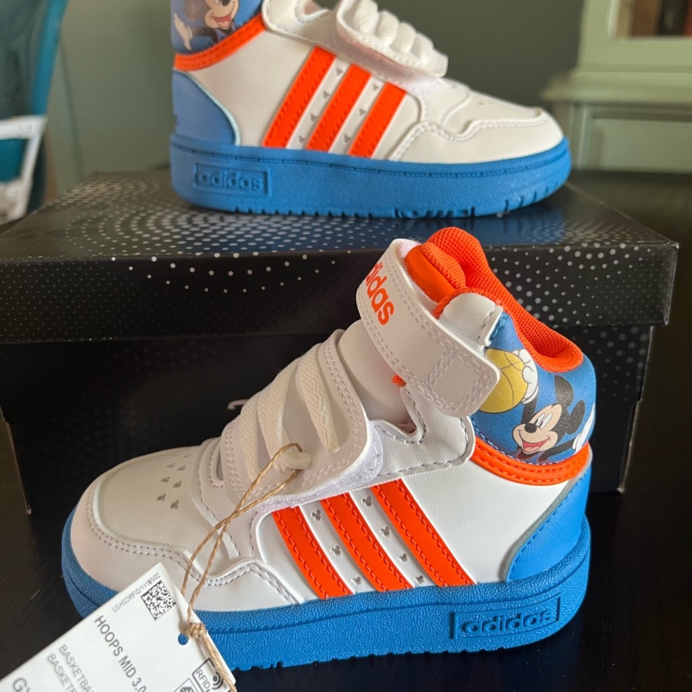 NWT in box Adidas x Disney Hoops Mickey Basketball Shoe Toddler size 7.5